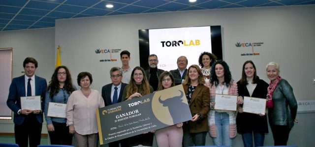 Dos alumnas de la Universidad de Cádiz, ganadoras de la segunda edición del desafío TOROLAB